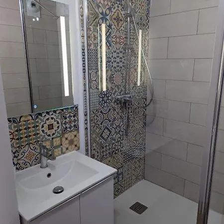 Proche Rer D Apartmán